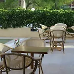 Hotel Adonis