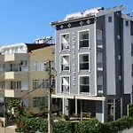 Hotel Adonis 3*